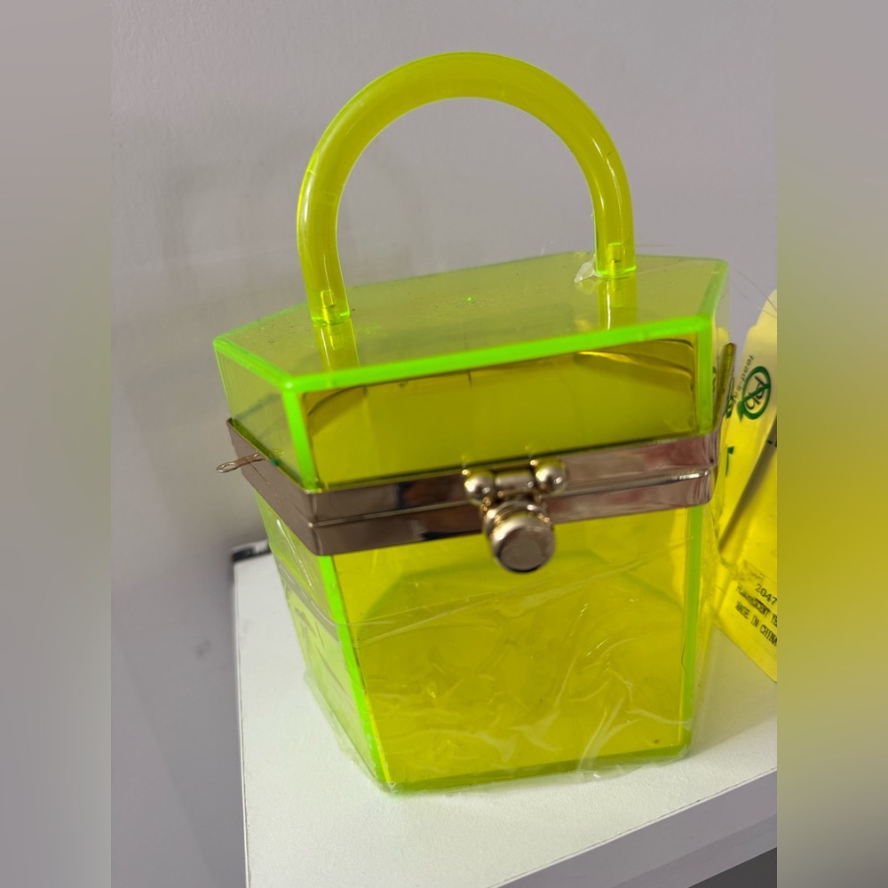 Neon yellow hexagon purse